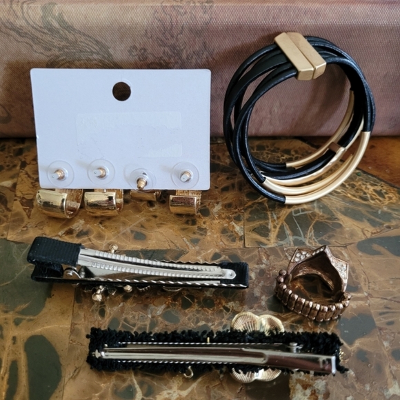 Gold and Black Bracelet  And Earrings Bundle - Picture 2 of 3